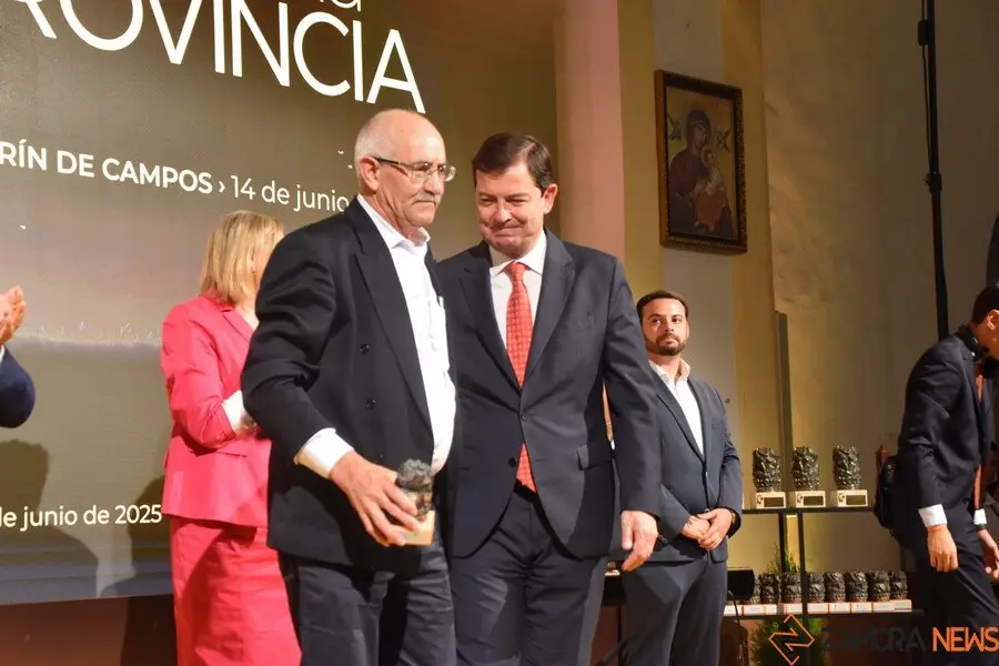 homenaje alcaldes en el día de la provincia _20