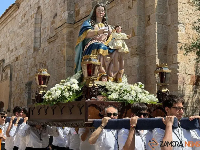 Virgen de la Salud _32