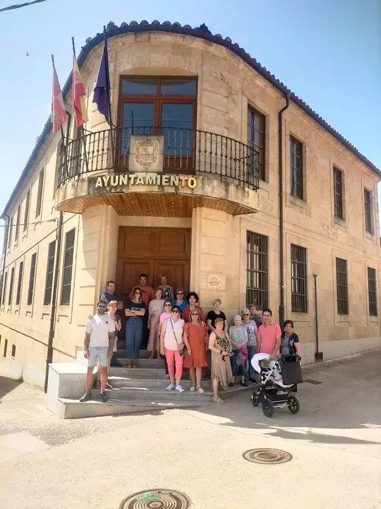 parón por el ave en Corrales del Vino
