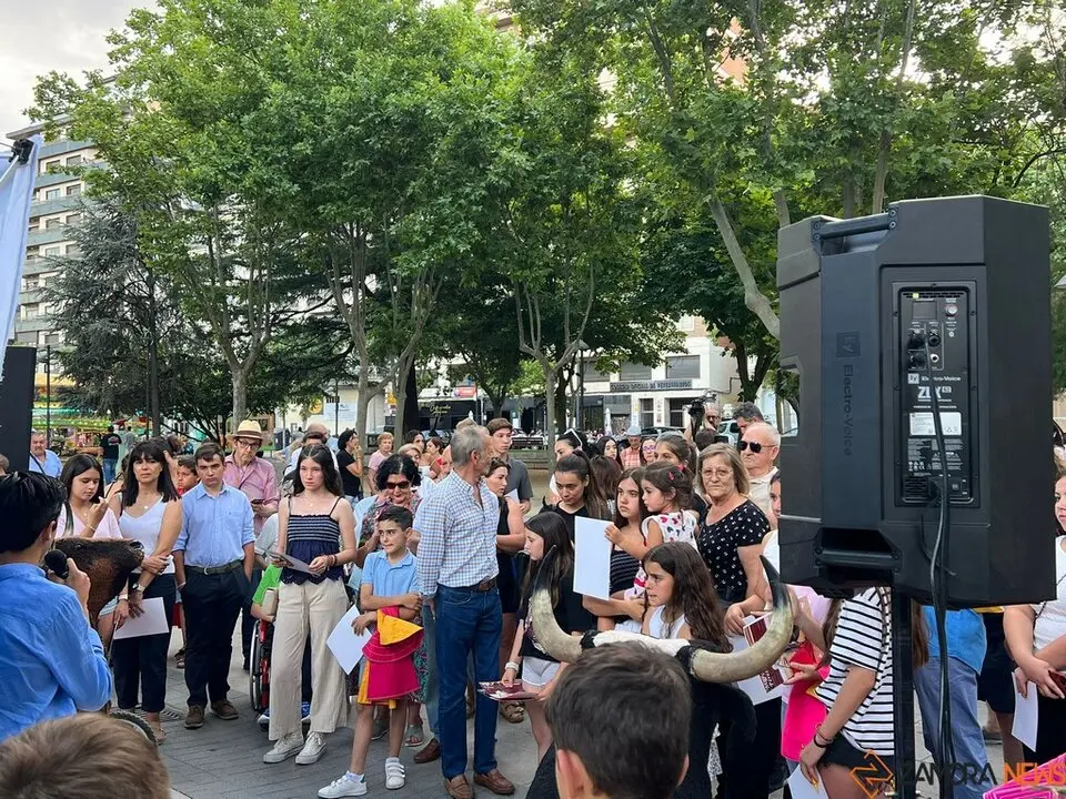 Marco Pérez se encuentra con los aficionados zamoranos _17
