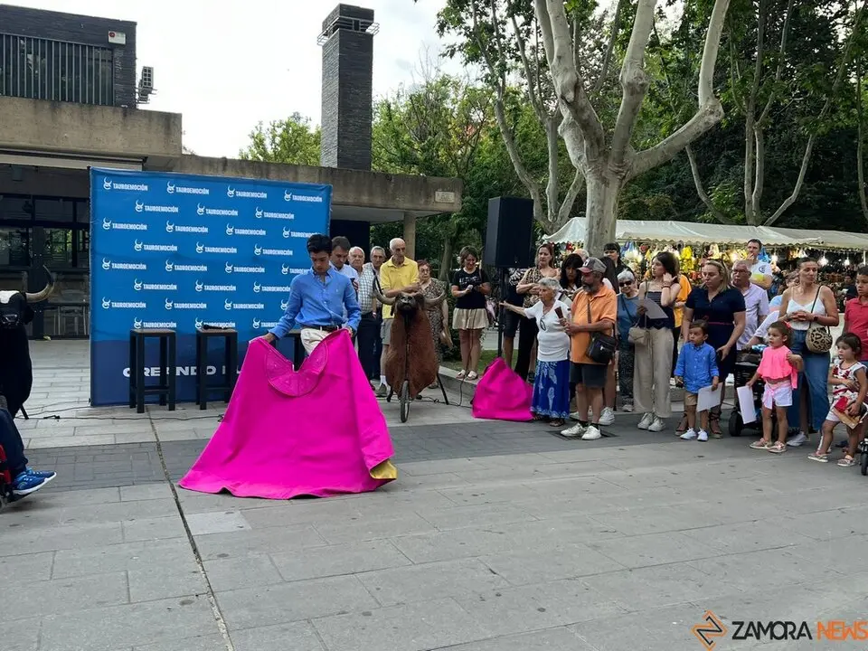 Marco Pérez se encuentra con los aficionados zamoranos _21