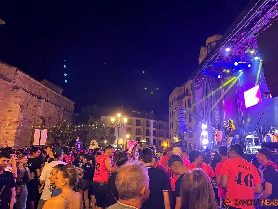 Concierto Me Fritos & Give Me Cheetos _2