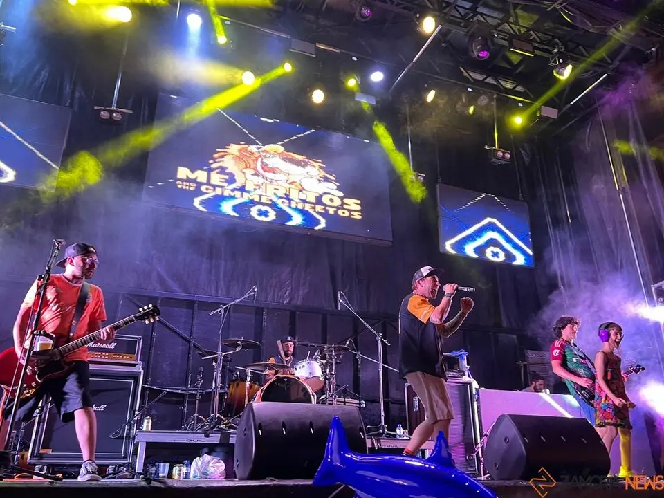 Concierto Me Fritos & Give Me Cheetos _10