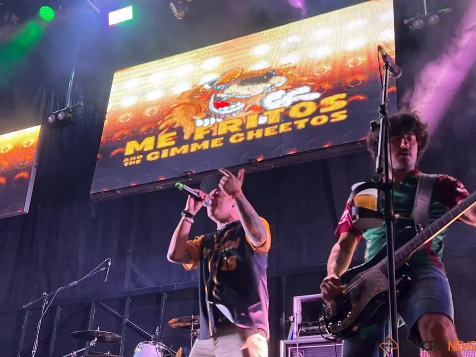 Concierto Me Fritos & Give Me Cheetos _11