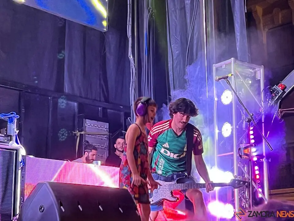 Concierto Me Fritos & Give Me Cheetos _12