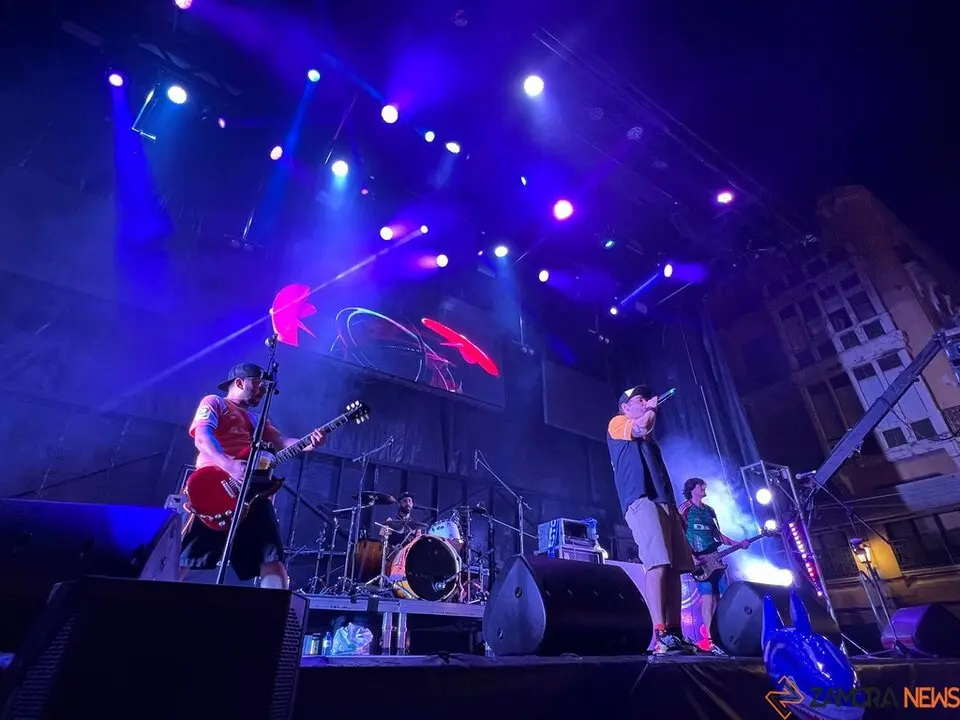 Concierto Me Fritos & Give Me Cheetos _17