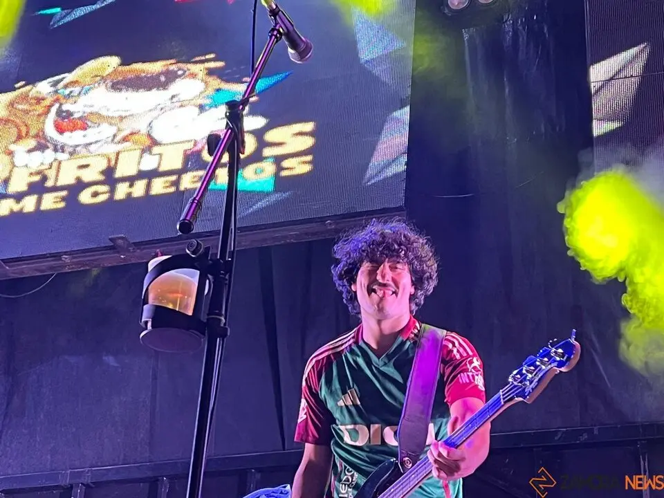 Concierto Me Fritos & Give Me Cheetos _24