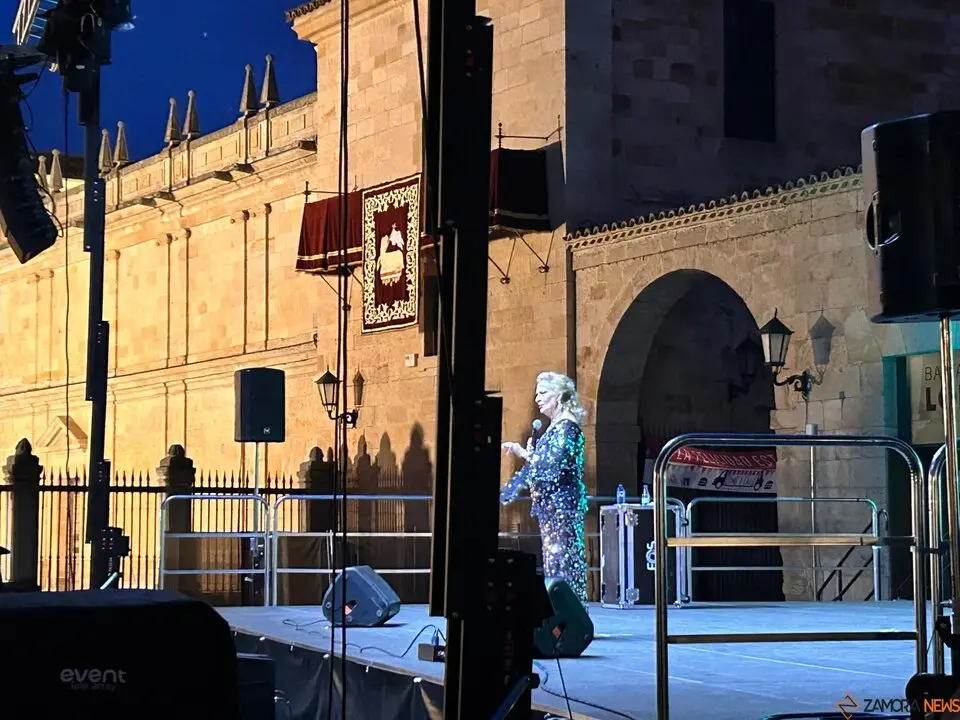 Soledad Luna, Zamora