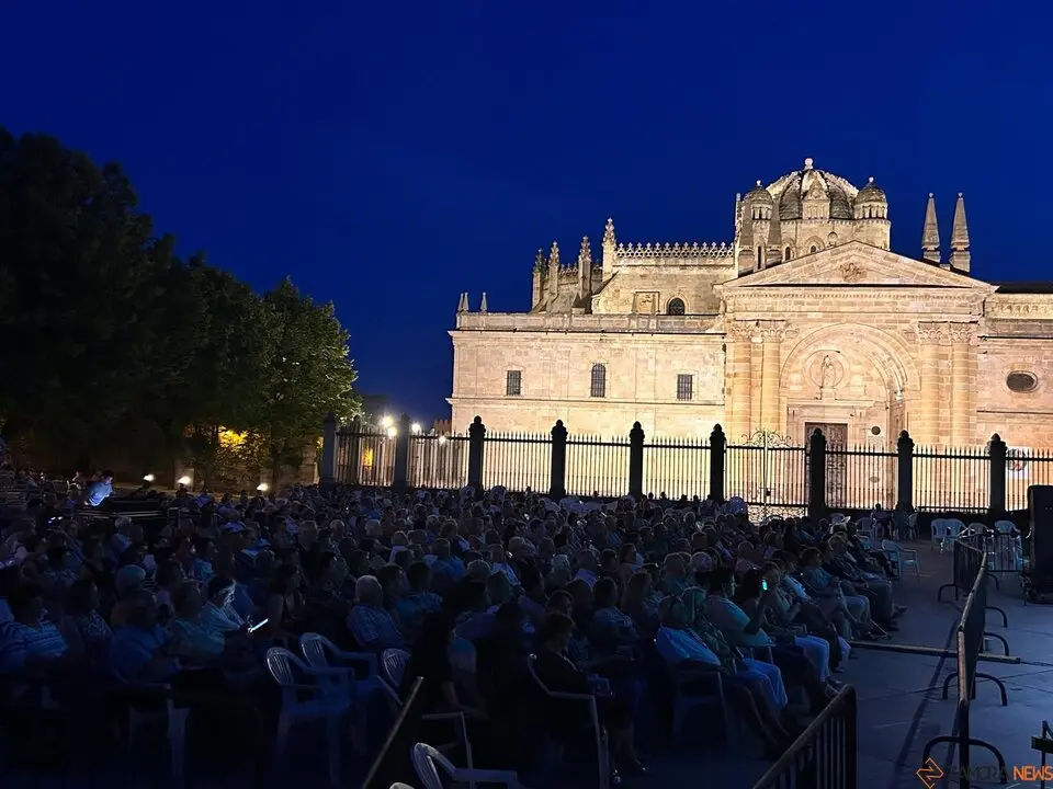 Soledad Luna, Zamora