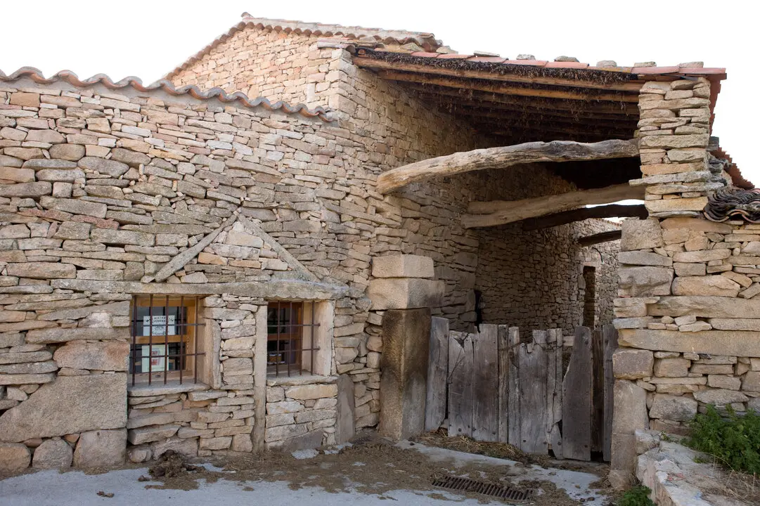 CASA TIPICA SAYAGUESA. PINILLA DE FERMOSELLE