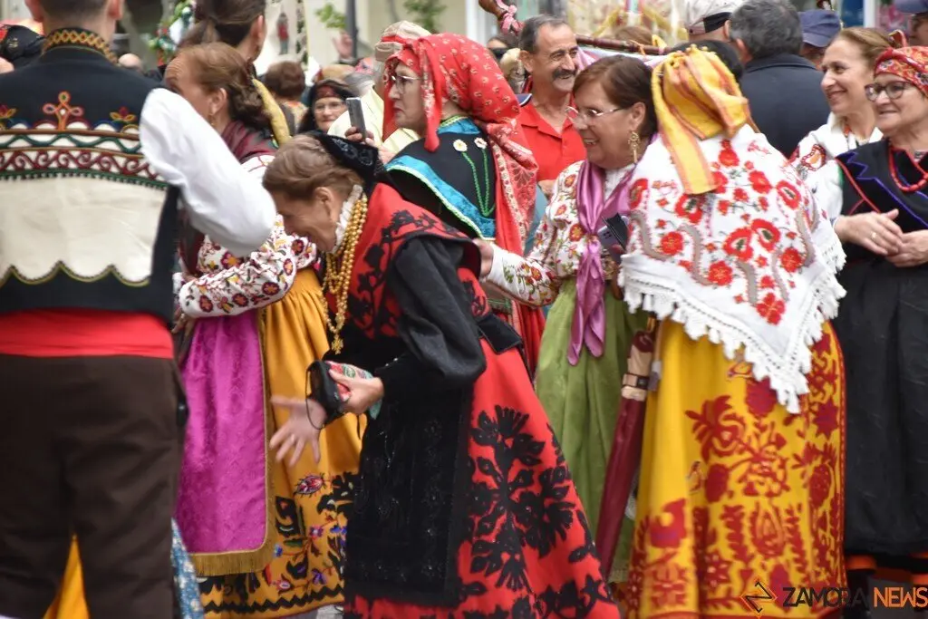 desfile indumentaria tradicional_6