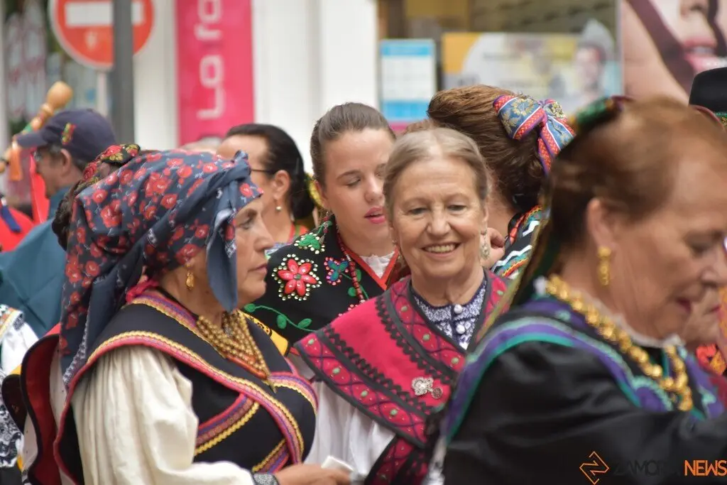 desfile indumentaria tradicional_8