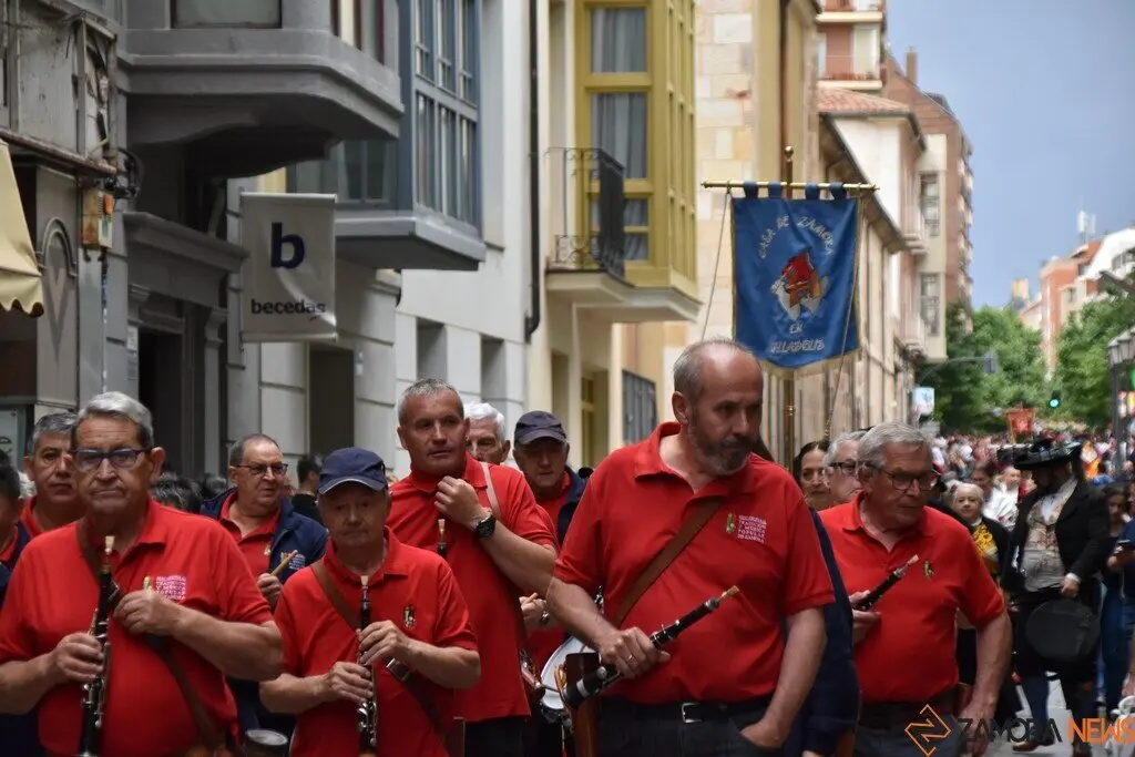 desfile indumentaria tradicional_26