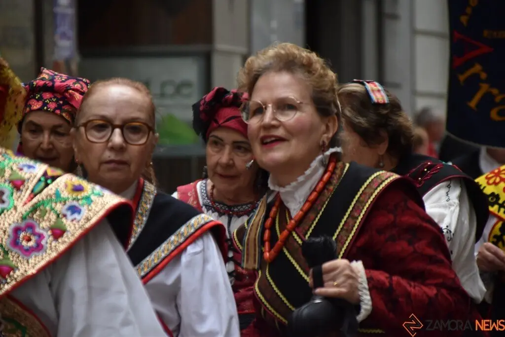 desfile indumentaria tradicional_34