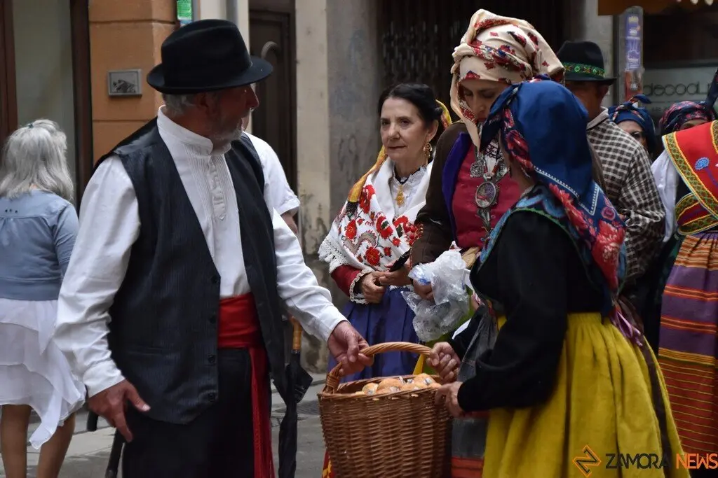 desfile indumentaria tradicional_43