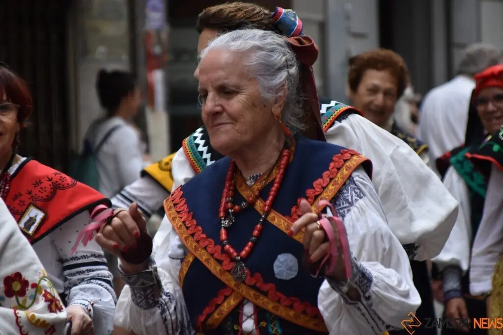desfile indumentaria tradicional_46