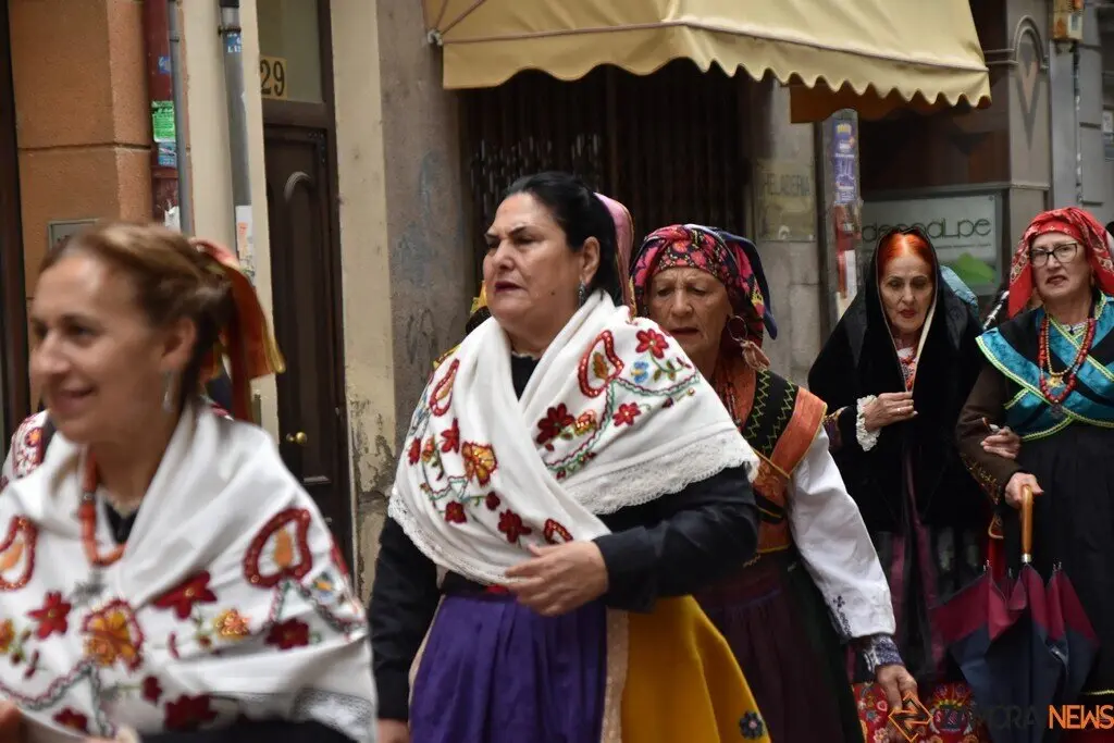 desfile indumentaria tradicional_52
