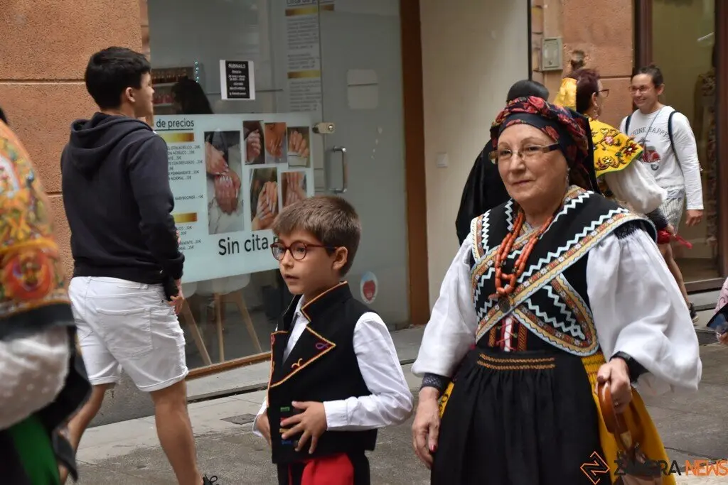 desfile indumentaria tradicional_51