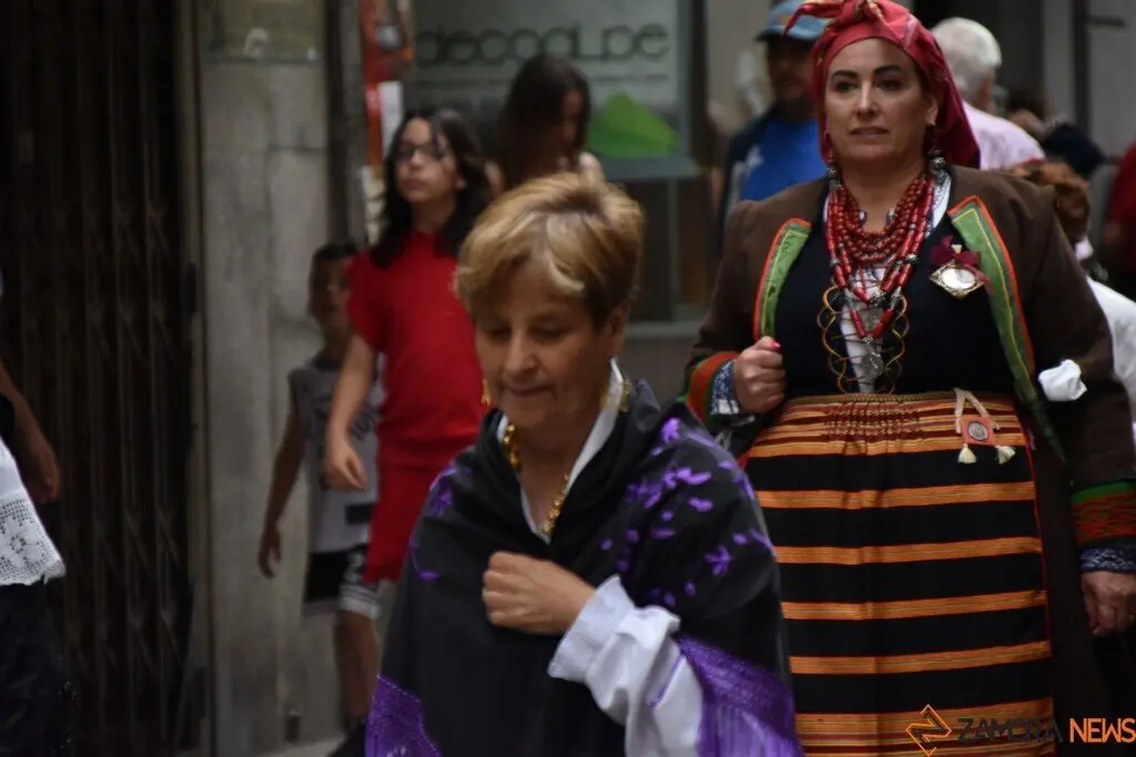 desfile indumentaria tradicional_60