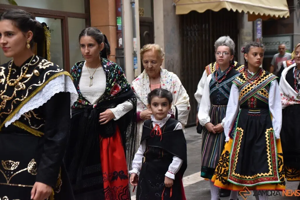desfile indumentaria tradicional_76