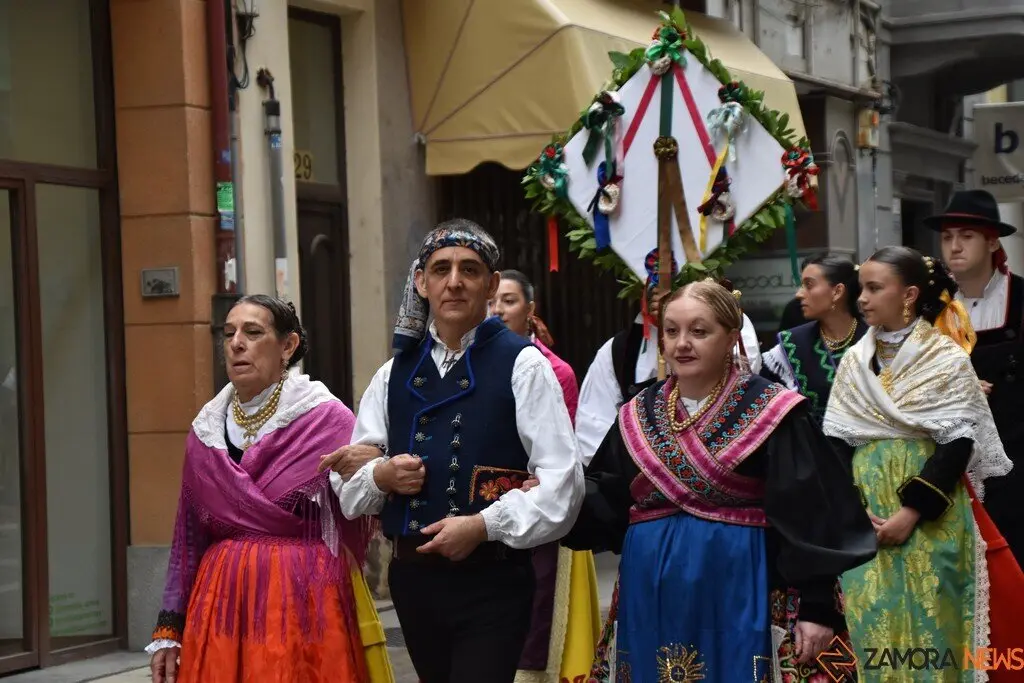 desfile indumentaria tradicional_82