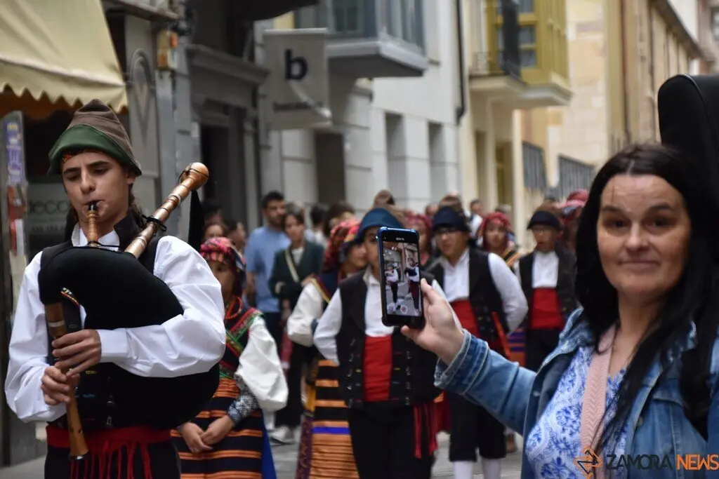 desfile indumentaria tradicional_90