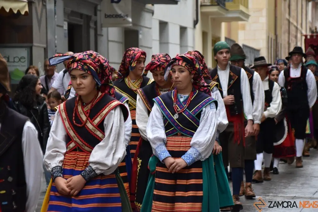 desfile indumentaria tradicional_92