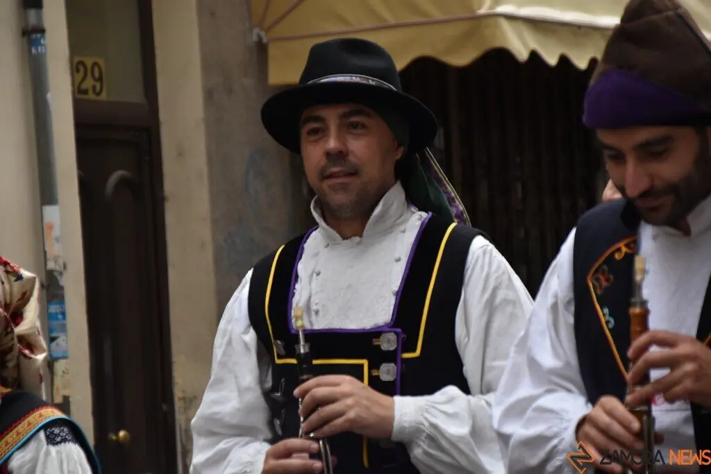 desfile indumentaria tradicional_97