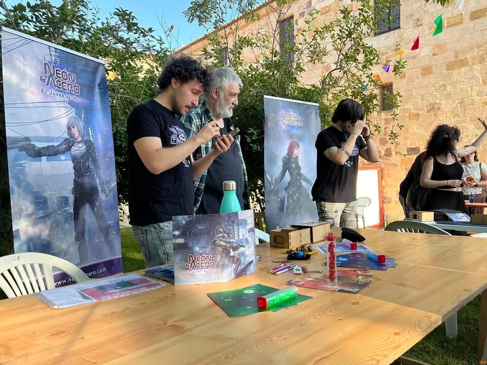 Jardines del Castillo de Zamora, “Juegos de Mesa en la Calle”