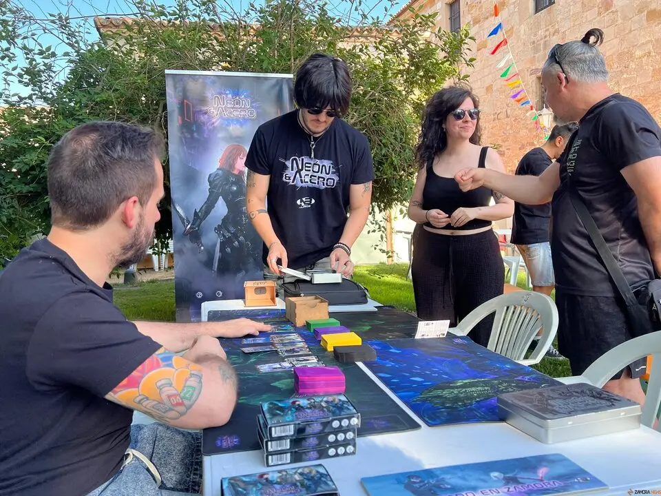 Jardines del Castillo de Zamora, “Juegos de Mesa en la Calle”