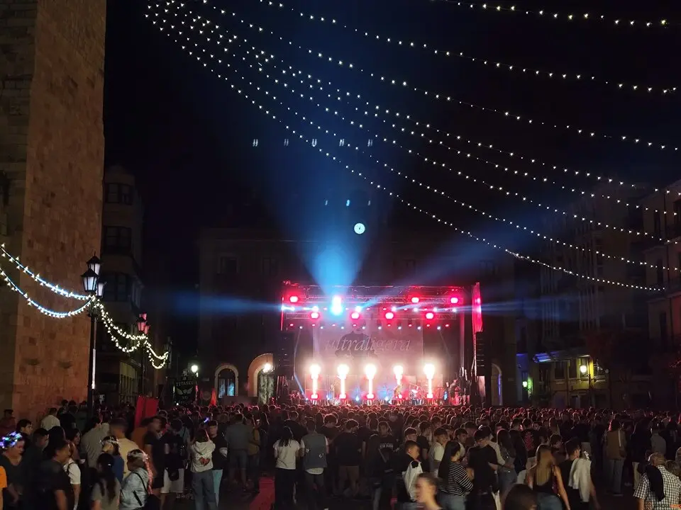 Ultraligera, Noche Indie Zamora