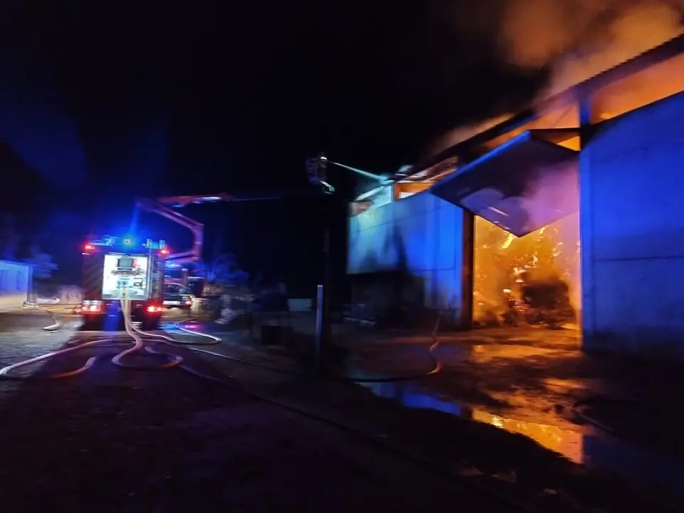 incendio nave en Monfarracinos  (3)
