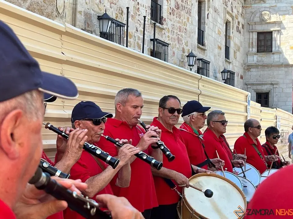 Pasacalles Folklore Tradymupo_2