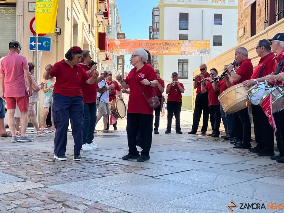 Pasacalles Folklore Tradymupo_18