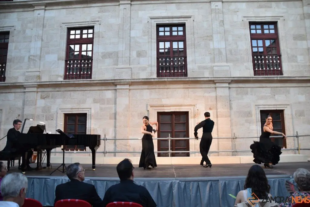Noche de las velas Zamora 2025_33