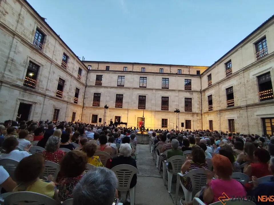 Noche de las velas Zamora 2025_47