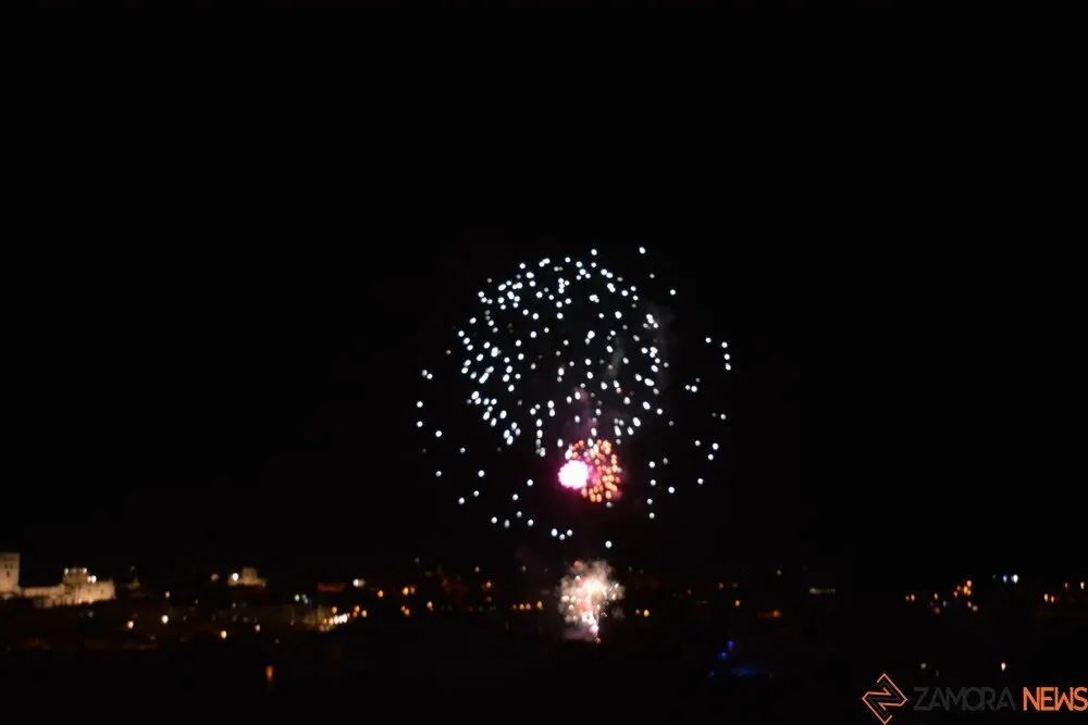 fuegos 2025 san pedro_25