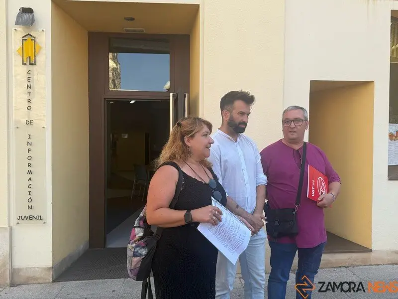 concejal David Gago, Ana María Vallejo (Tradecyl) y Juan Escudero (UGT)