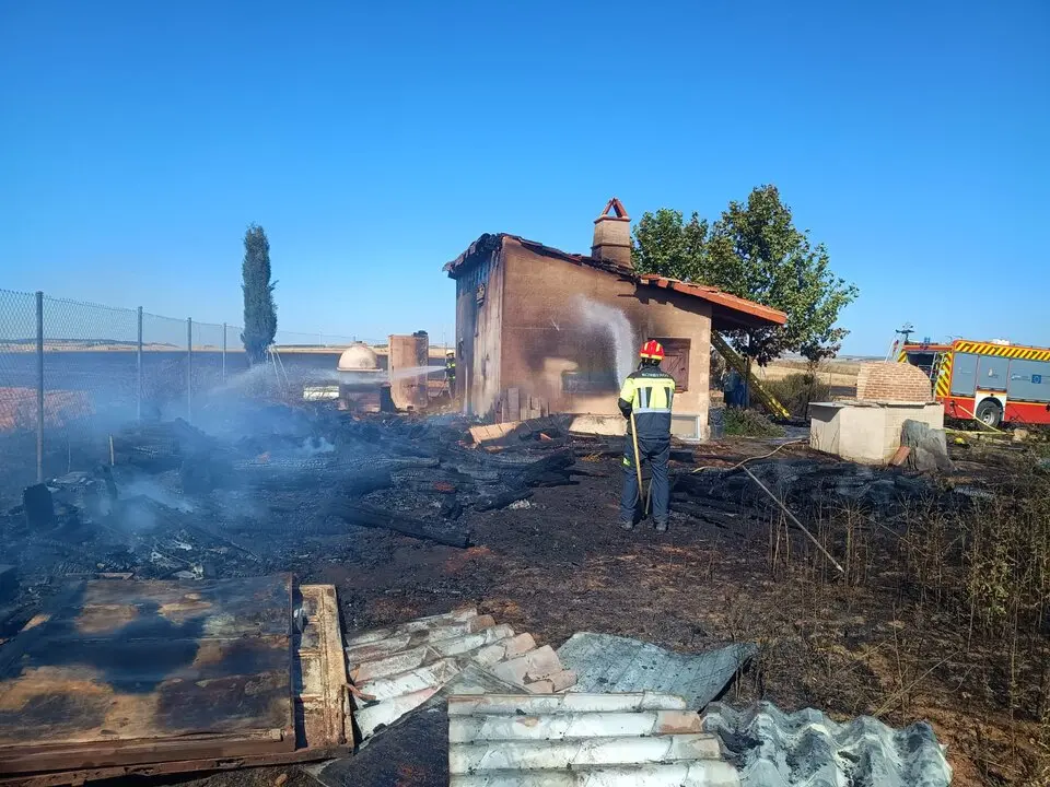 incendio agricola en Valcabado