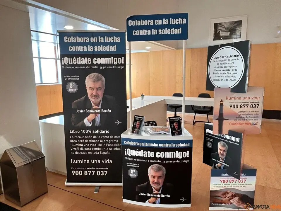 La sociedad de la soledad, Teatro Ramos Carrión