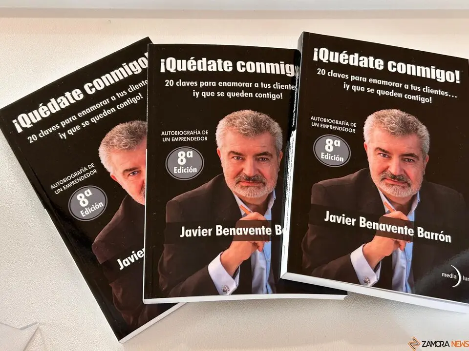 La sociedad de la soledad, Teatro Ramos Carrión