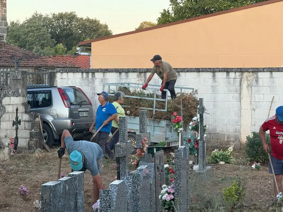 Vecinos de Figueruela de Abajo se unen para cuidar el pueblo - Imagen de redes sociales