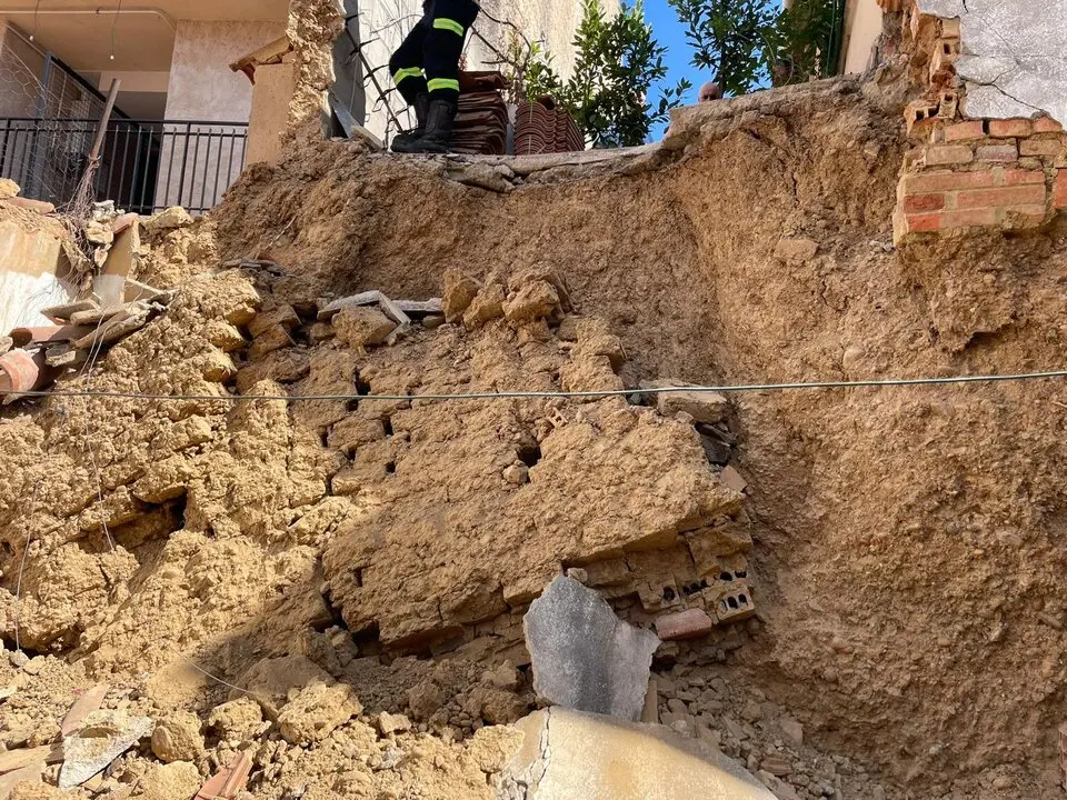 Alarma en Benavente por el derrumbe de un muro en una vivienda ocupada ilegalmente