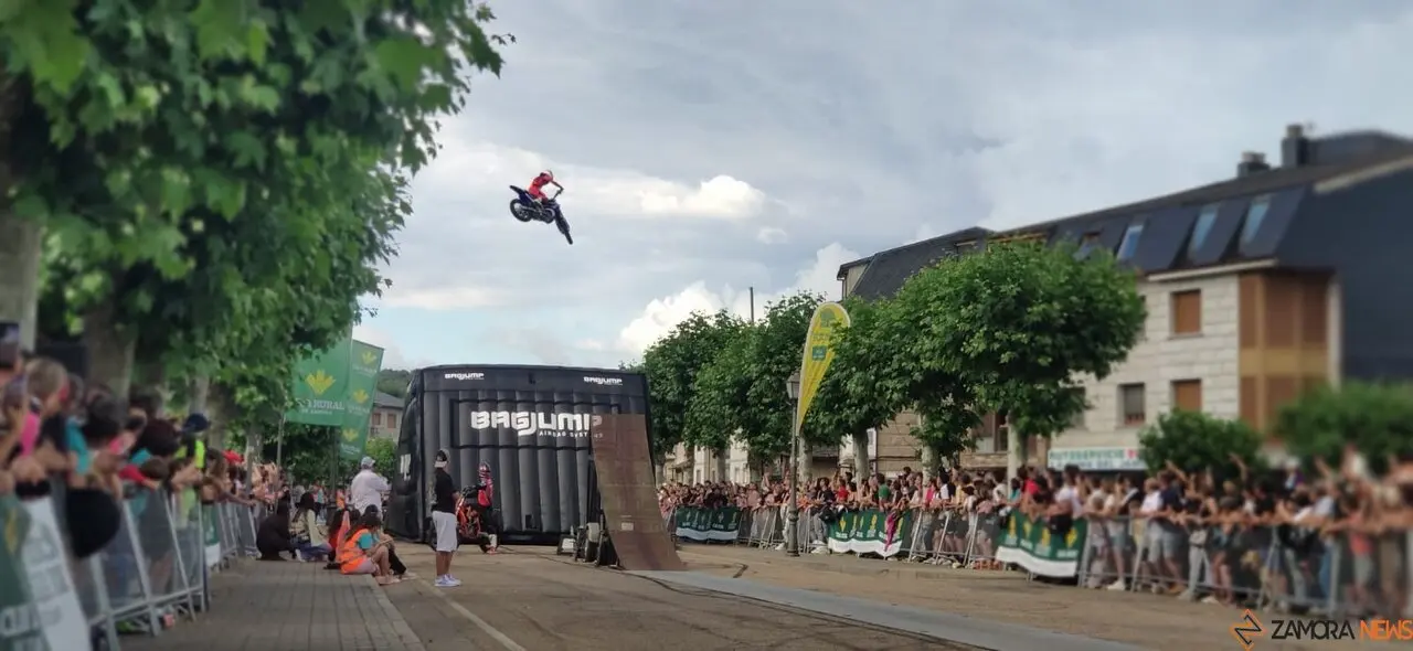 Exhibición de Freestyle Motocross