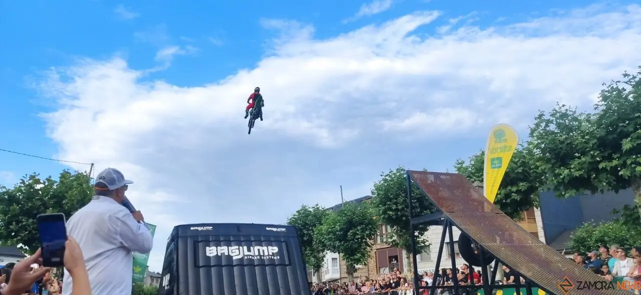 Exhibición de Freestyle Motocross