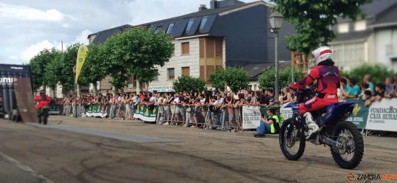 Exhibición de Freestyle Motocross