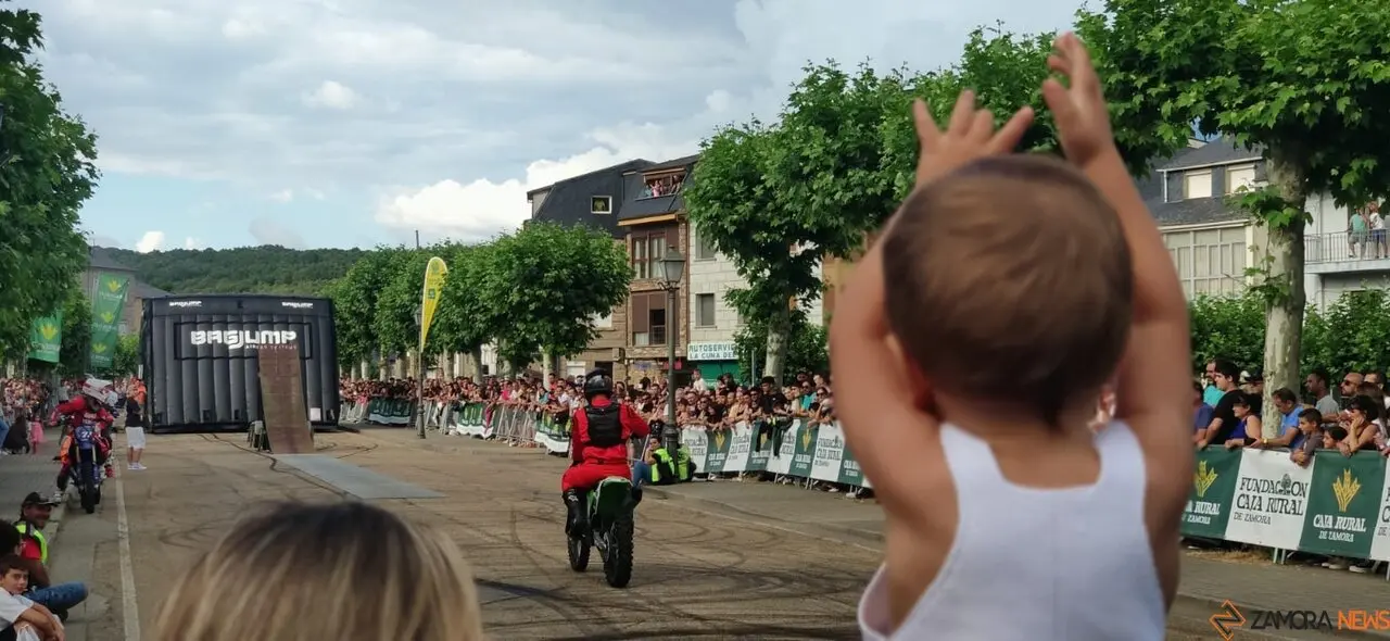 Exhibición de Freestyle Motocross