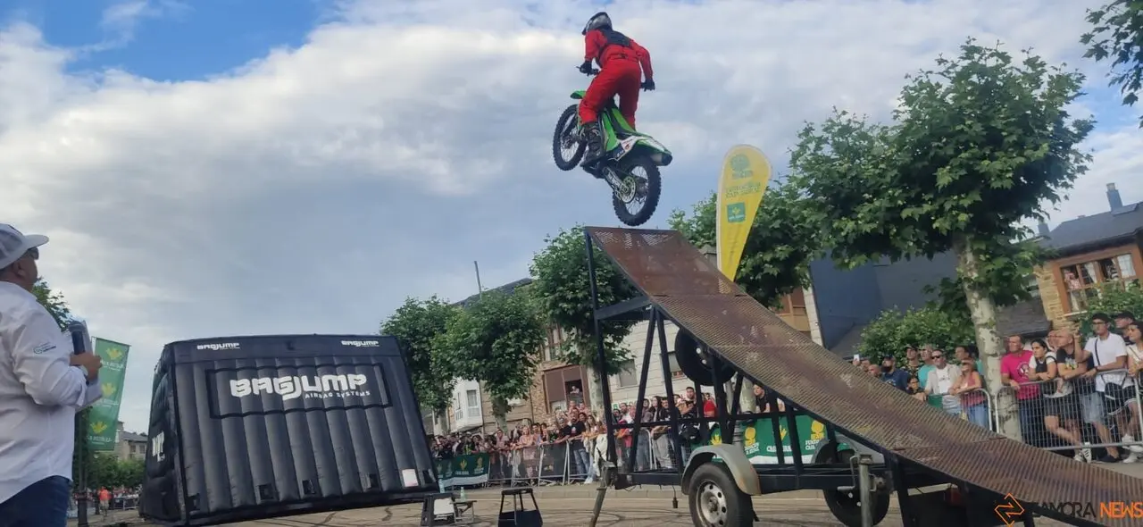 Exhibición de Freestyle Motocross