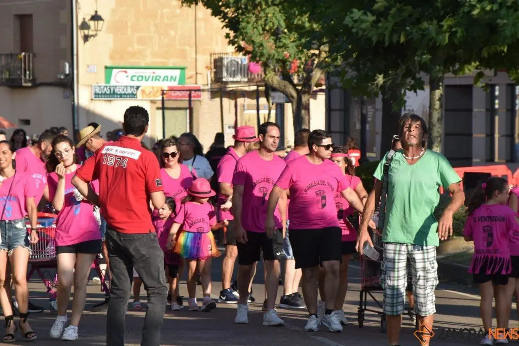Fiestas de Moraleja del Vino desfile de pañas _6