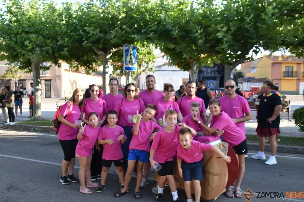 Fiestas de Moraleja del Vino desfile de pañas _10